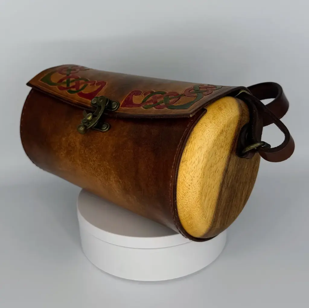 Sac celtique cuir et bois